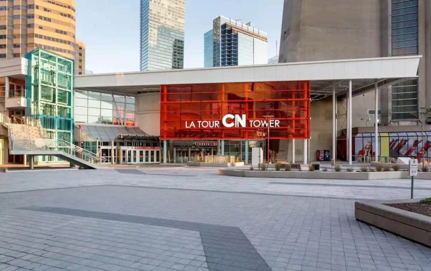 3 Bedroom Beside Cn Tower With Parking Downtown Toronto Exterior foto
